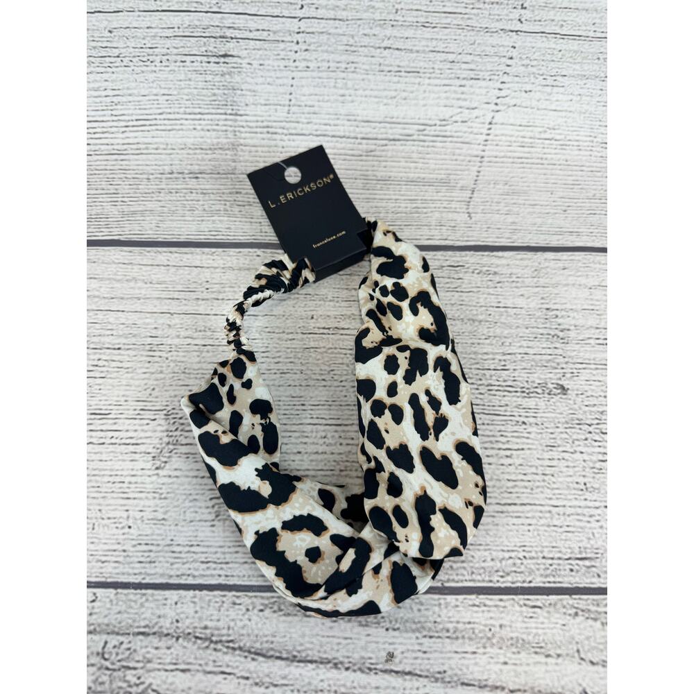 L.Erickson Women's Cheetah Cream & Black Elastic Infinity Headband